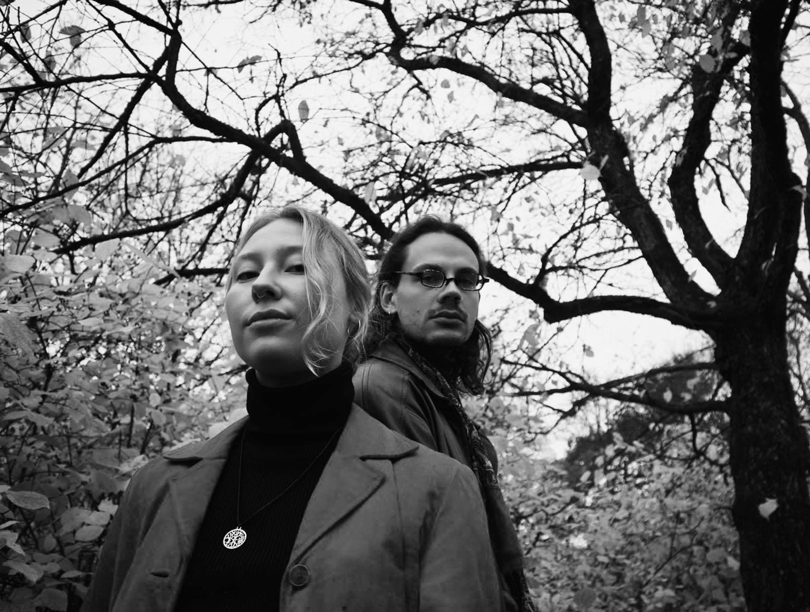 Kuka meidät pelastaa?